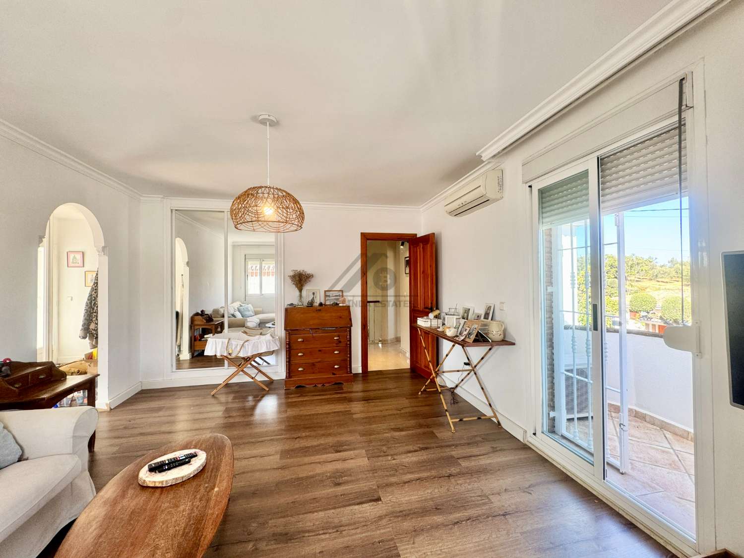 Maravillosa casa independiente con jardin y piscina