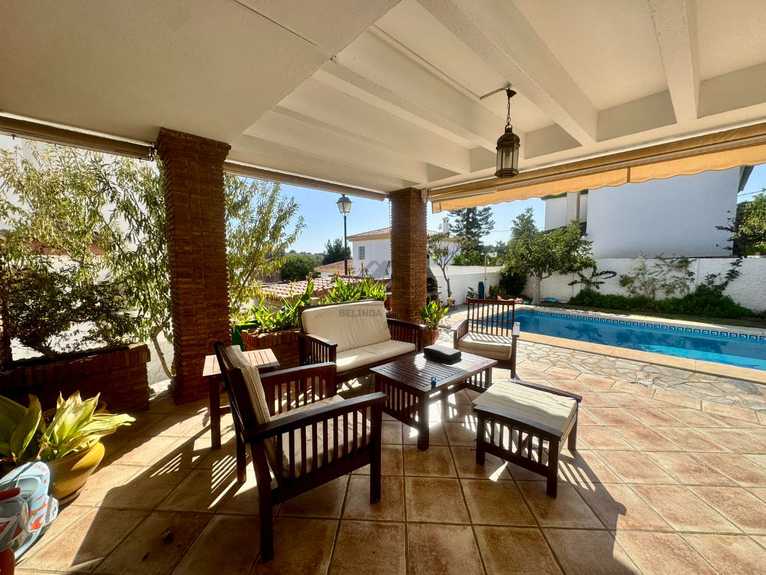 Maravillosa casa independiente con jardin y piscina