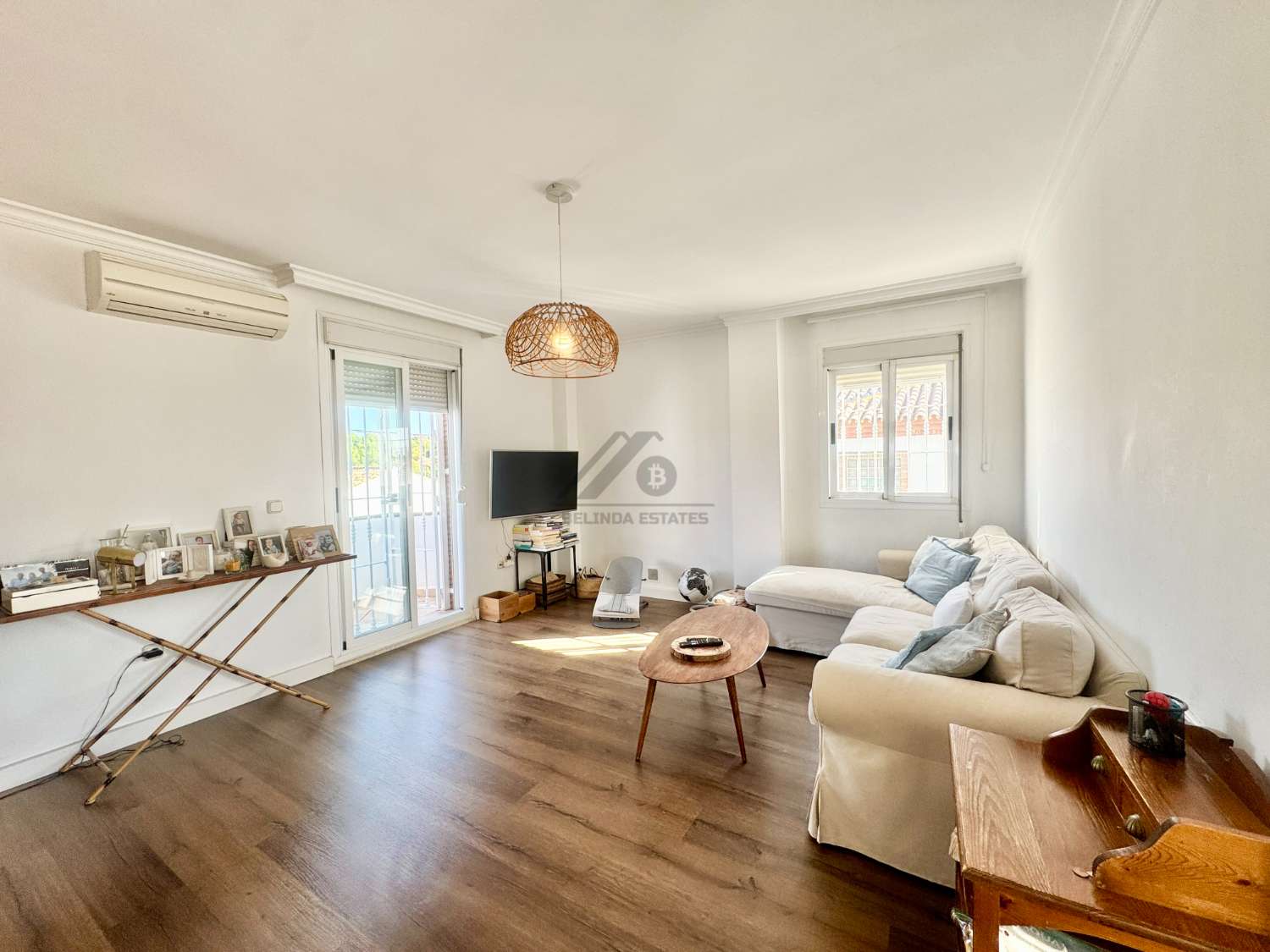 Maravillosa casa independiente con jardin y piscina