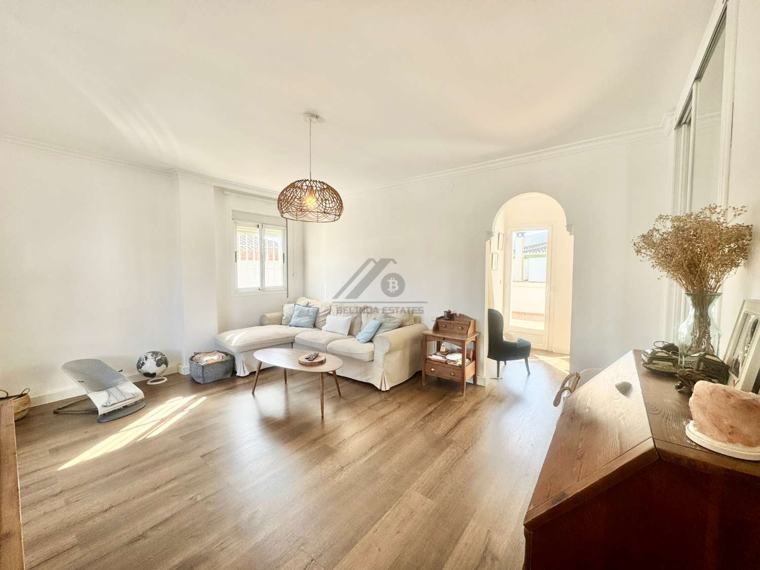 Maravillosa casa independiente con jardin y piscina