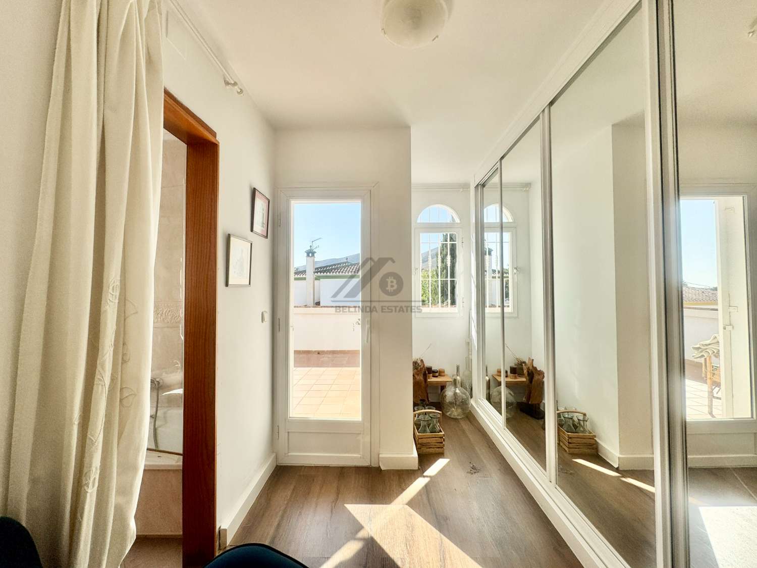 Maravillosa casa independiente con jardin y piscina