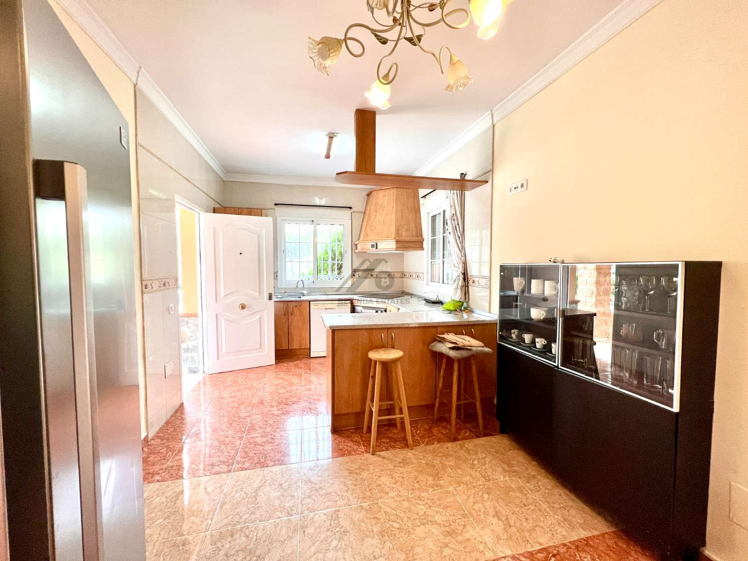 Casa Independiente con jardin y piscina en Pinos de Alhaurin