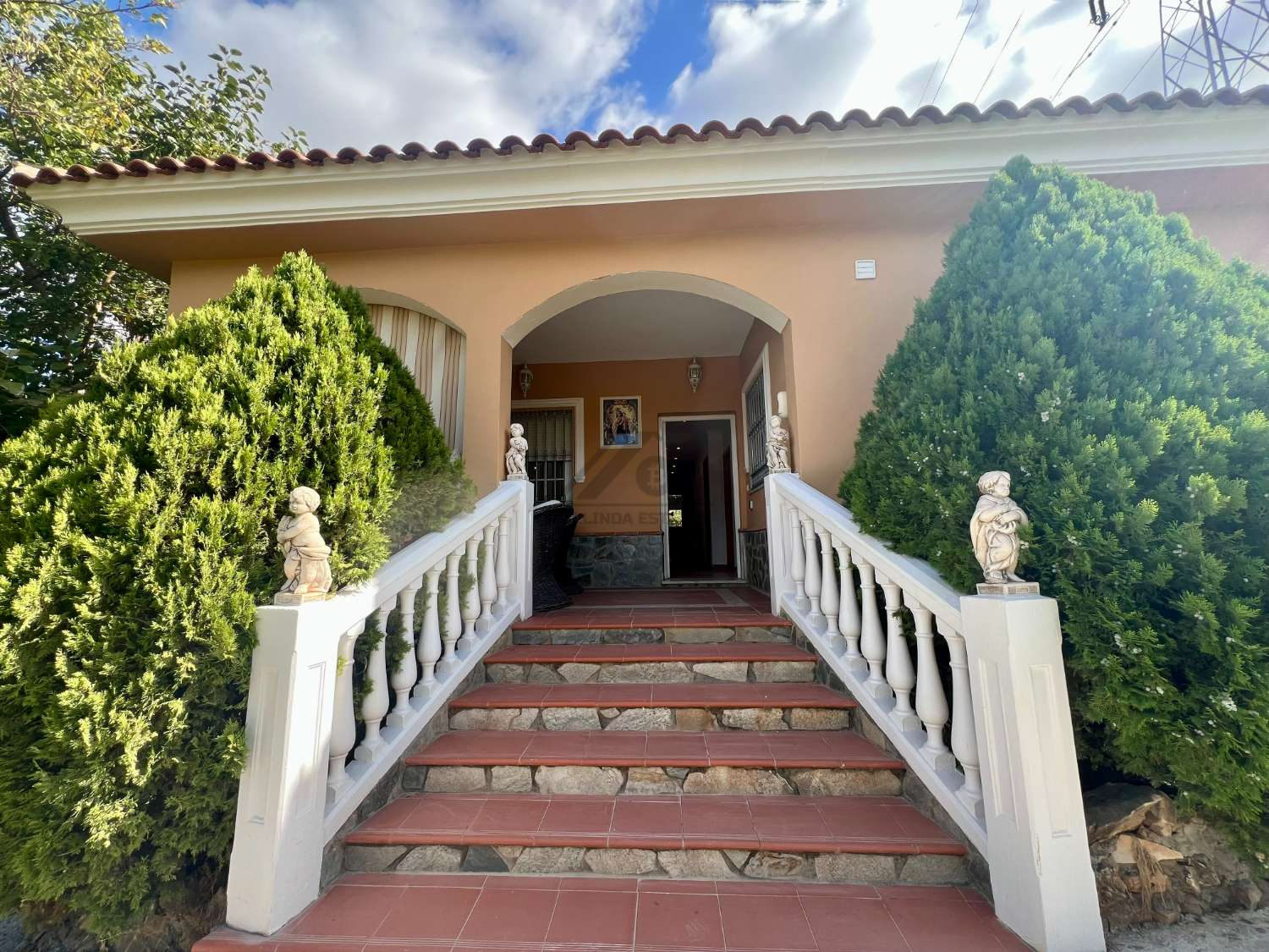 Casa Independiente con jardin y piscina en Pinos de Alhaurin