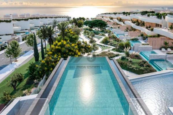 Casa pareada en la playa de Marbella