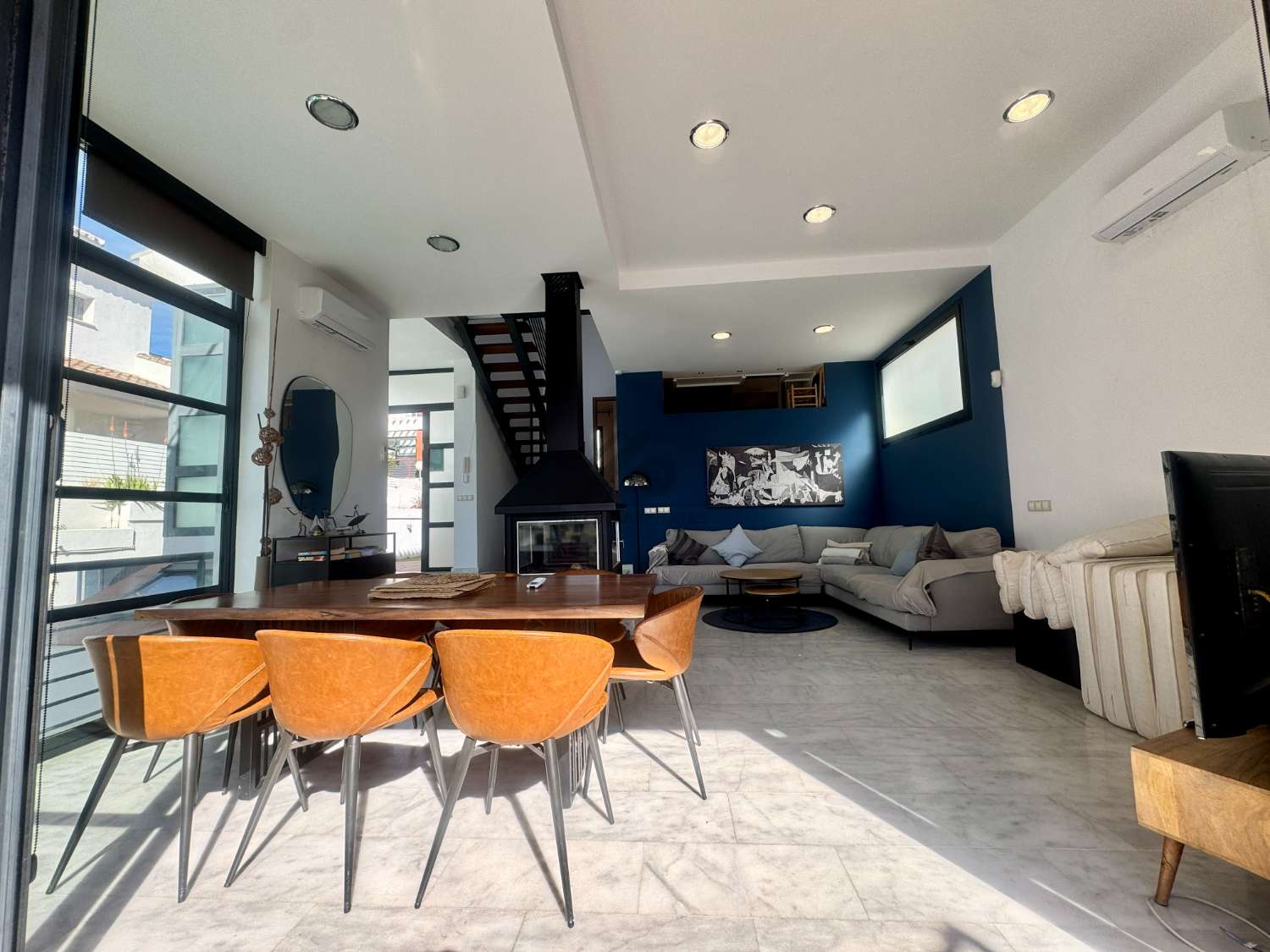 Villa independiente a pocos metros de Puerto Marina