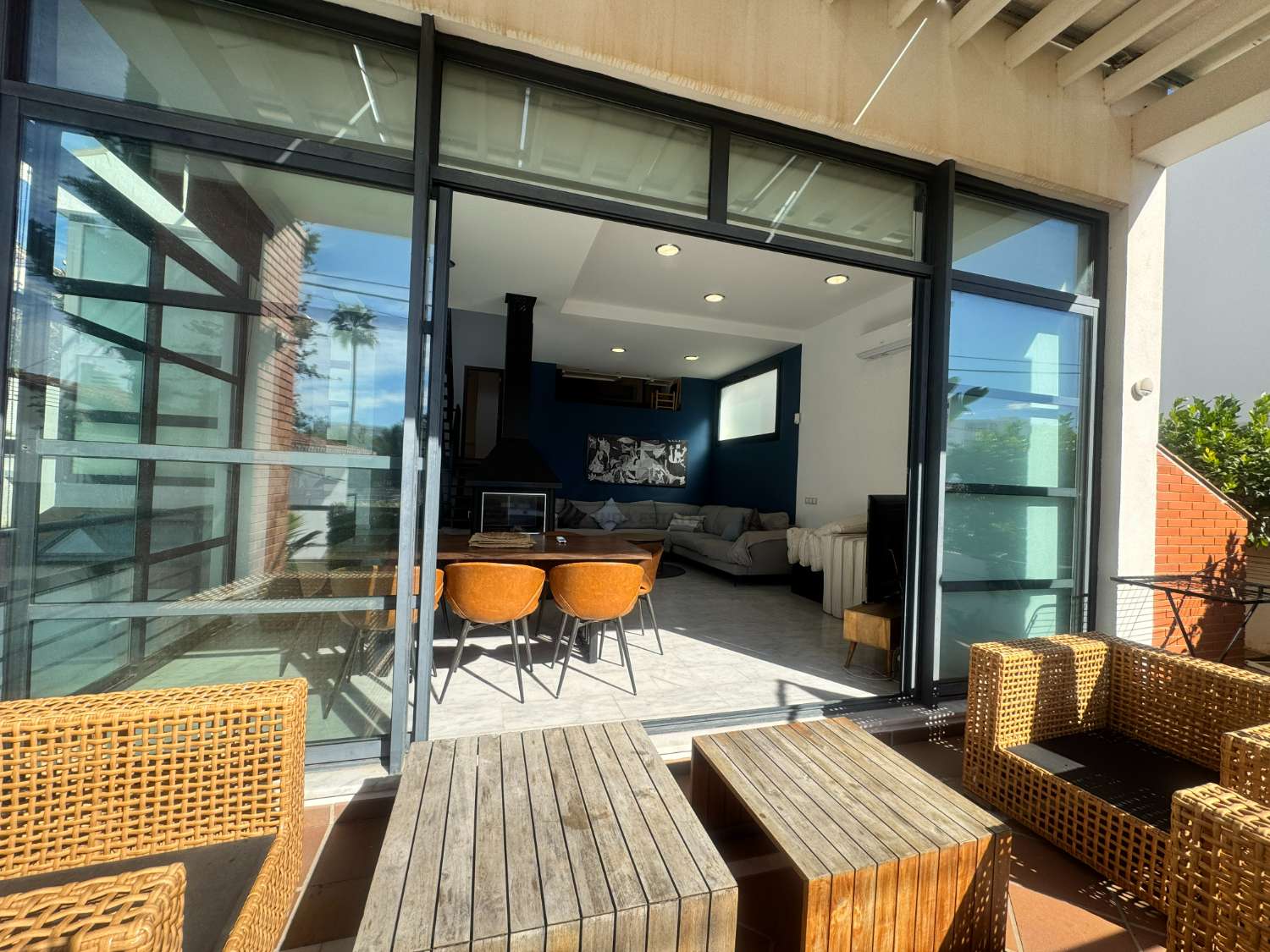 Villa independiente a pocos metros de Puerto Marina