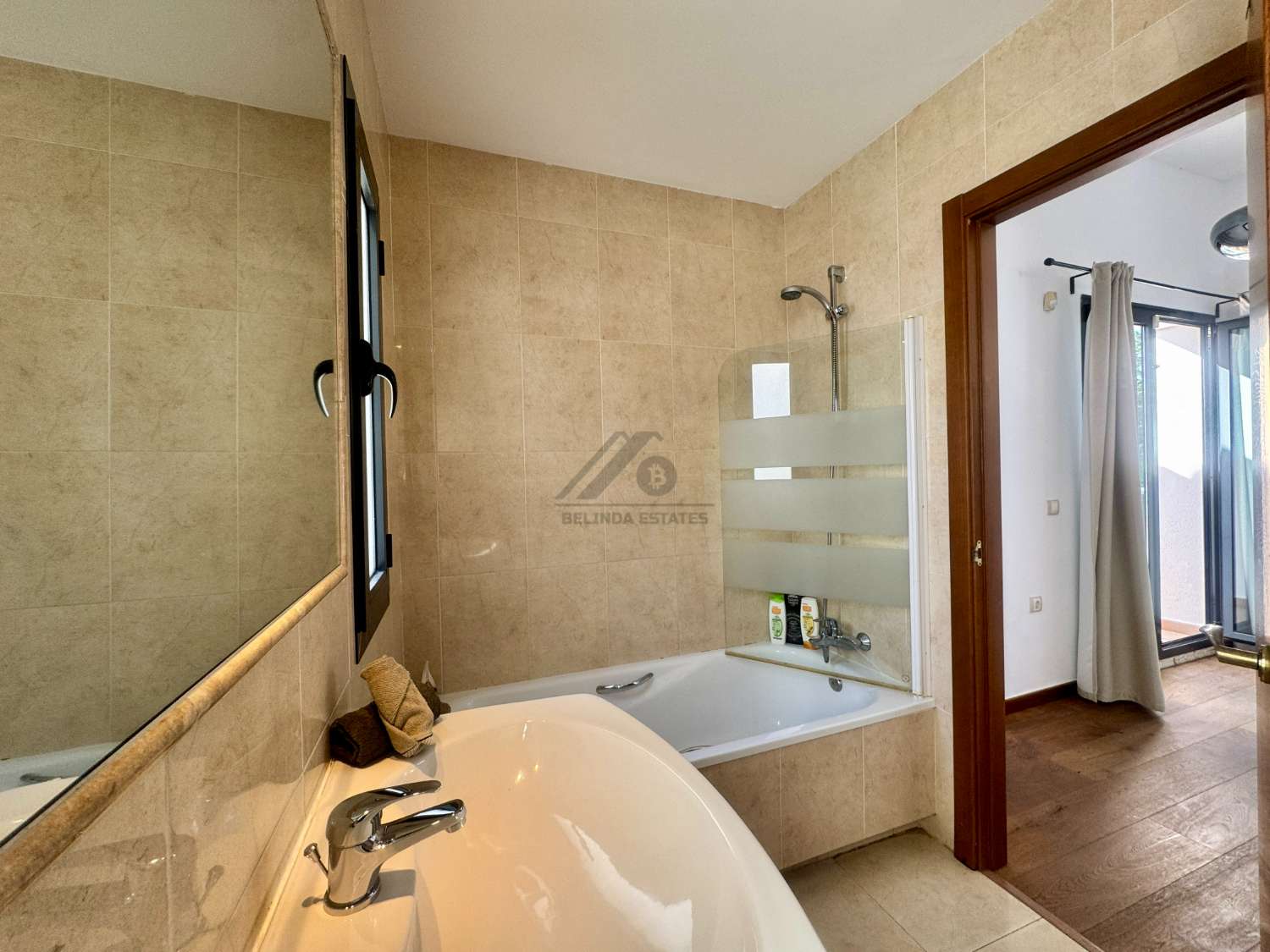 Villa independiente a pocos metros de Puerto Marina