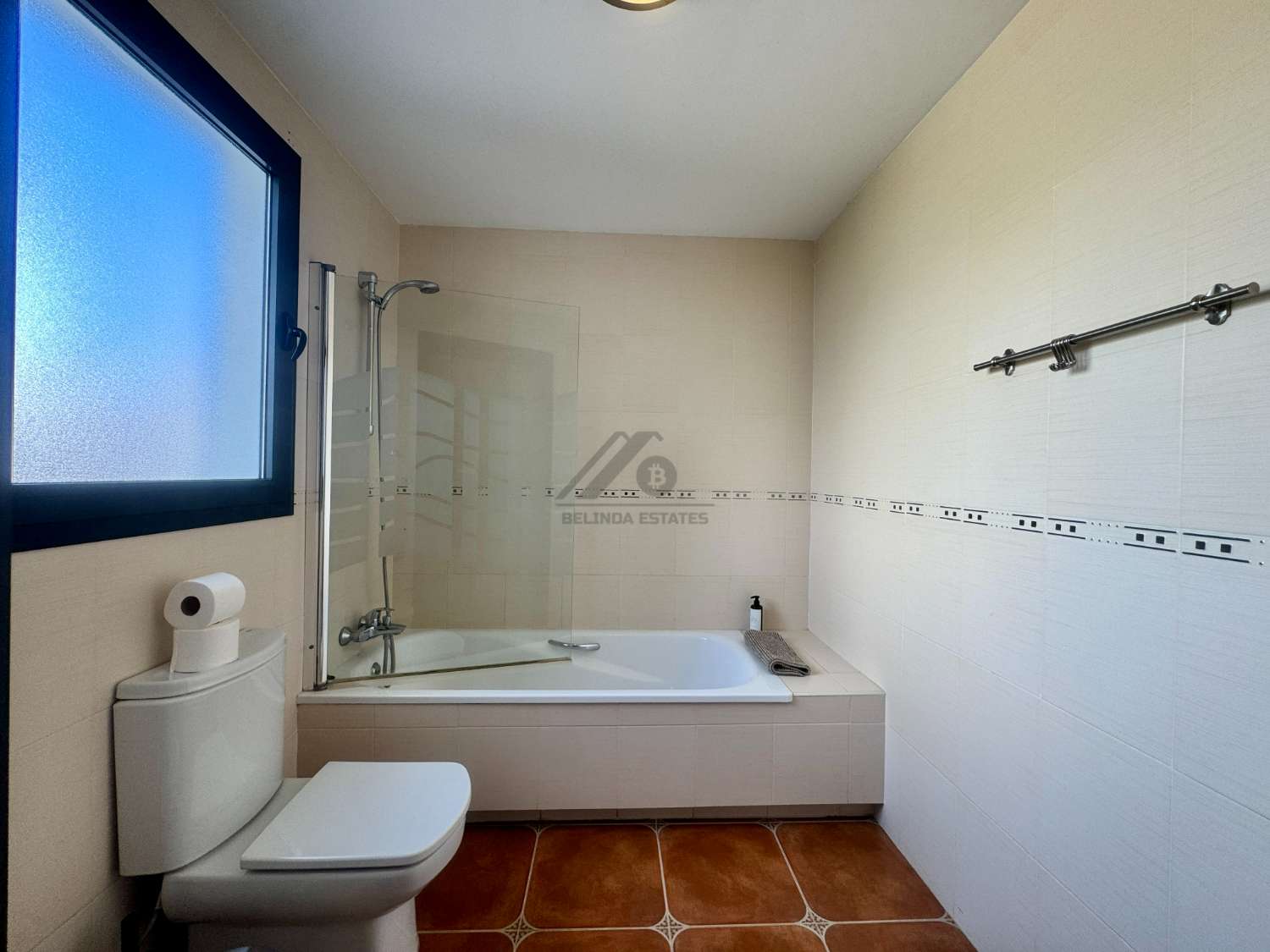 Villa independiente a pocos metros de Puerto Marina