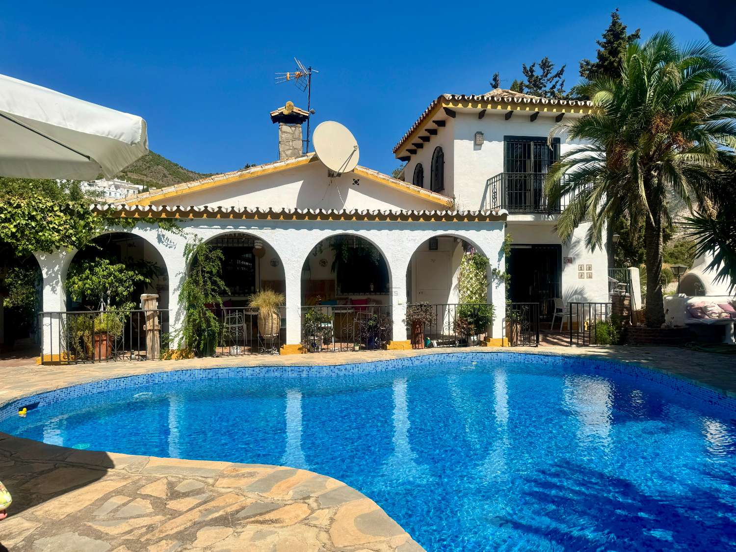 Magnífica villa con apartamento de invitados en Benalmádena Pueblo