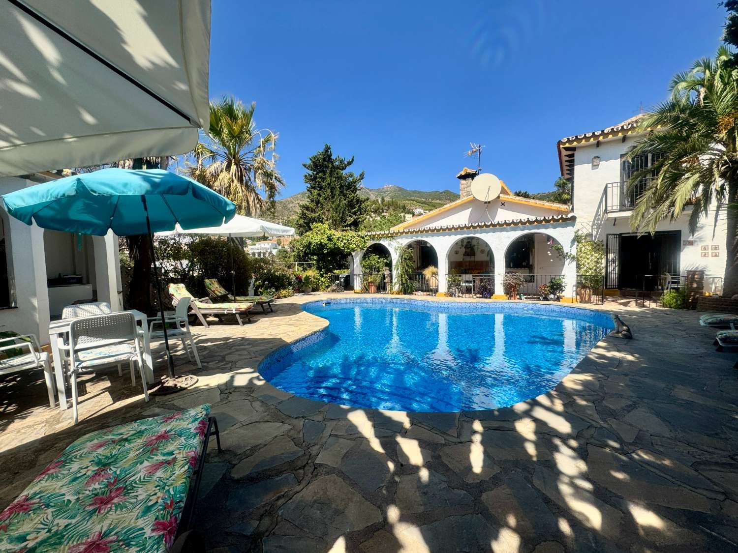 Magnífica villa con apartamento de invitados en Benalmádena Pueblo