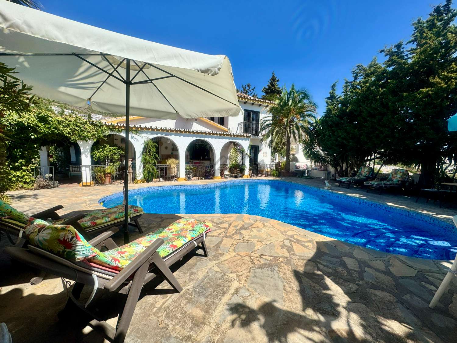 Magnífica villa con apartamento de invitados en Benalmádena Pueblo