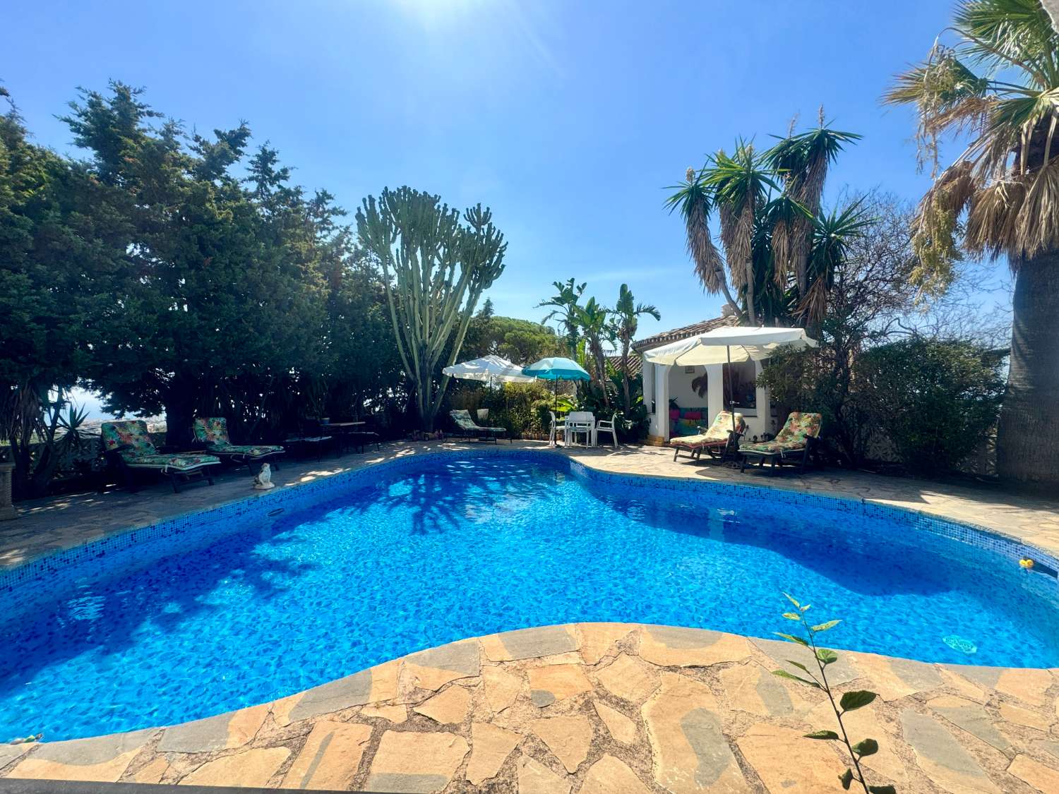 Magnífica villa con apartamento de invitados en Benalmádena Pueblo