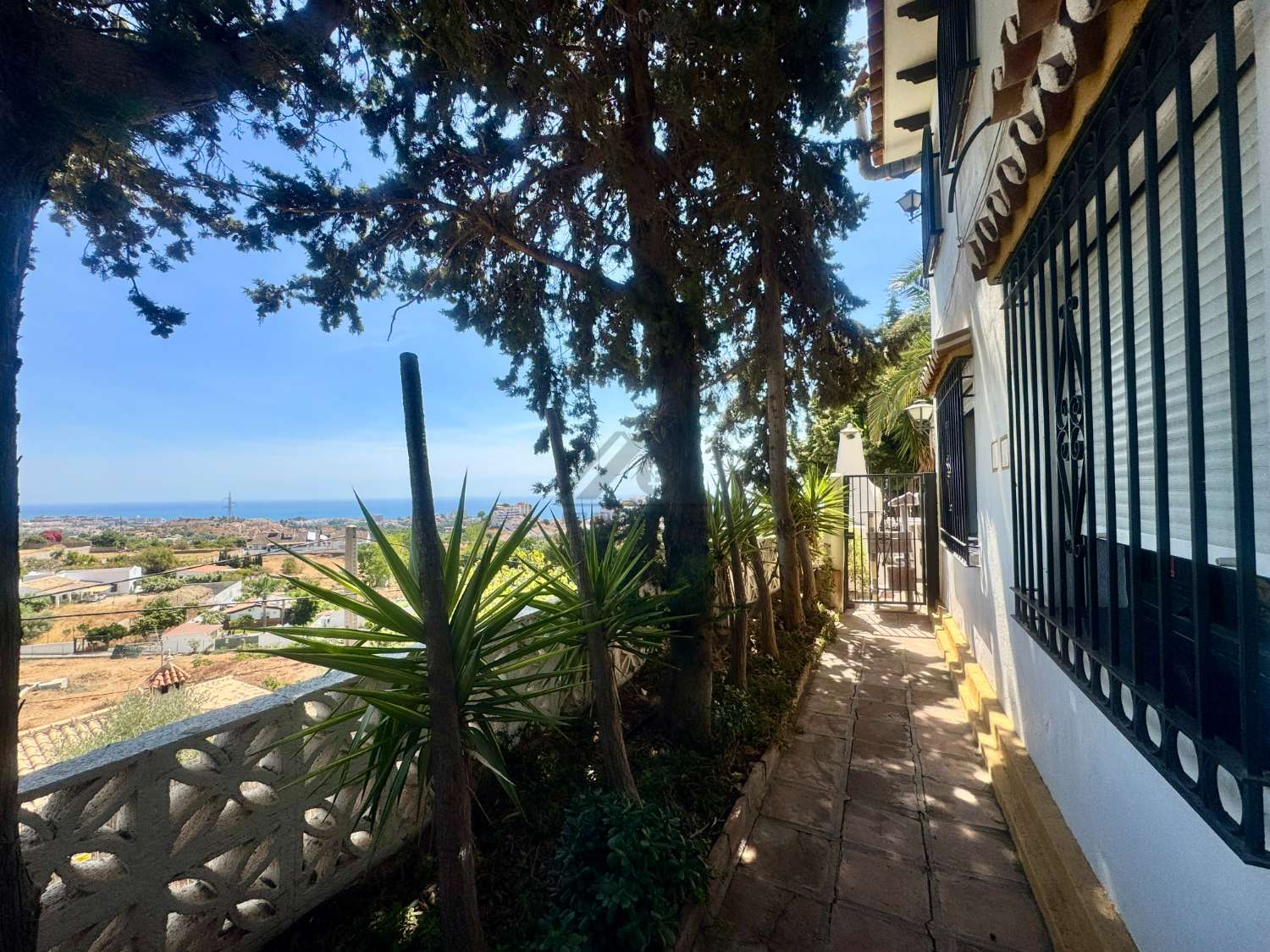 Magnífica villa con apartamento de invitados en Benalmádena Pueblo